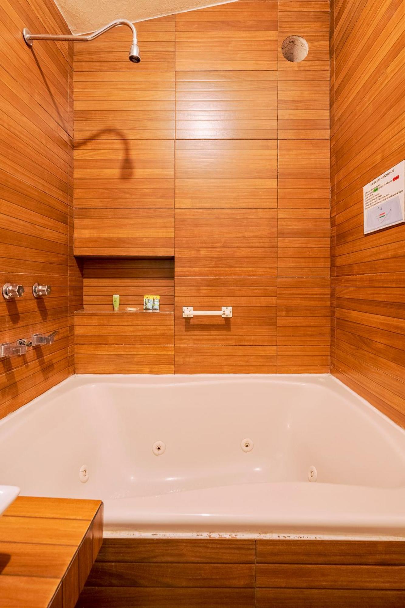 Loft Arte Y Diseno Alberca Climatizada, Amenidades Y Lujo, Terraza Privada Con Asador De Carbon, Cuernavaca Somos Los Unicos Que Te Ofrecemos Para Tu Uso Personal Y Exclusivo 2 Jacuzzis Con Agua Caliente Y Sistema De Hidromasaje Tipo Spa Экстерьер фото