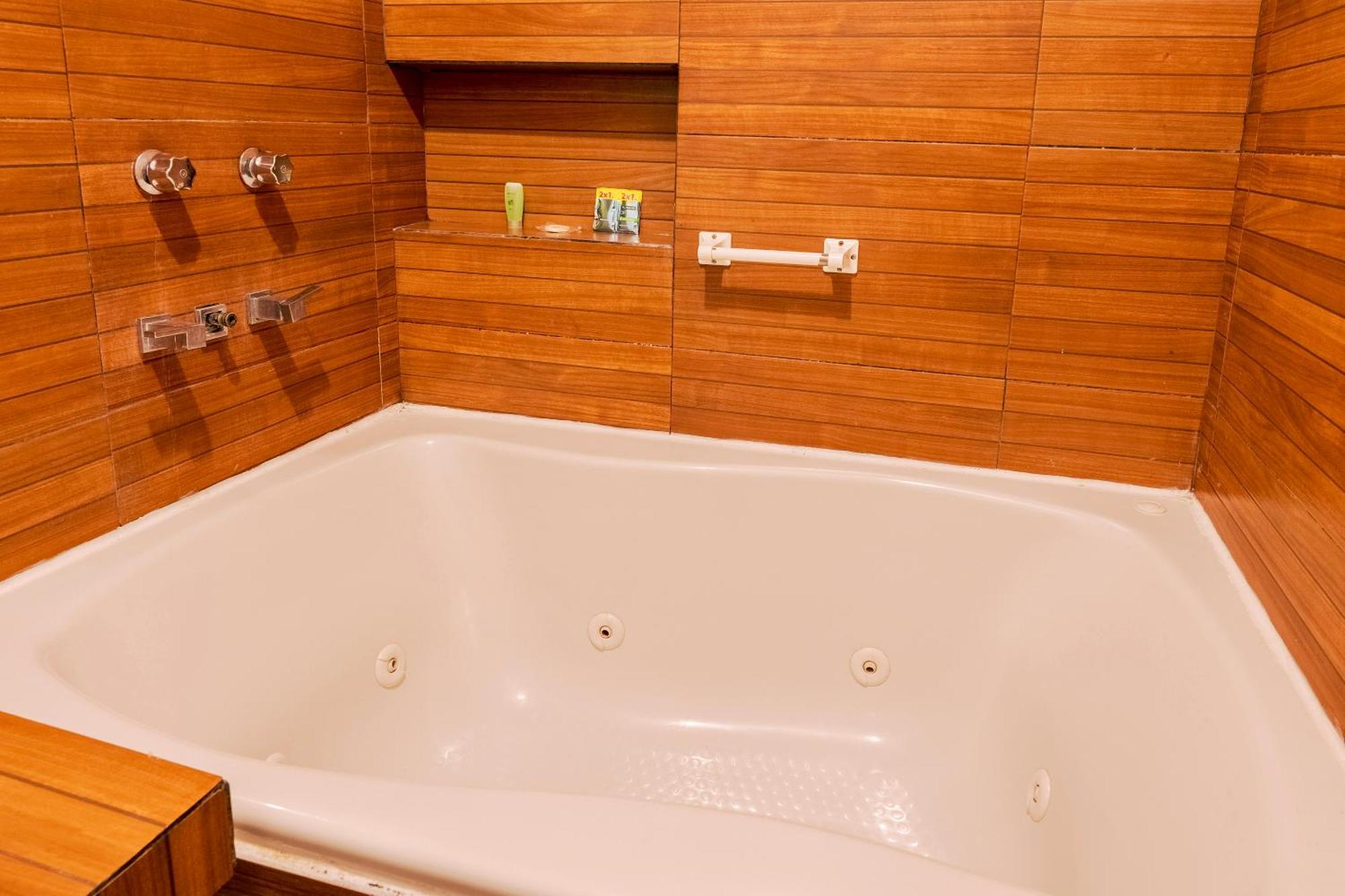 Loft Arte Y Diseno Alberca Climatizada, Amenidades Y Lujo, Terraza Privada Con Asador De Carbon, Cuernavaca Somos Los Unicos Que Te Ofrecemos Para Tu Uso Personal Y Exclusivo 2 Jacuzzis Con Agua Caliente Y Sistema De Hidromasaje Tipo Spa Экстерьер фото